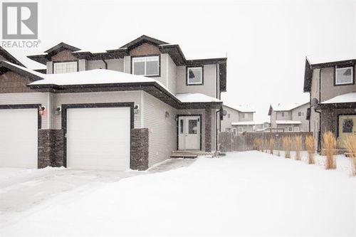 21 Pinetree Close, Blackfalds, AB, T4M0G4 | Card Image