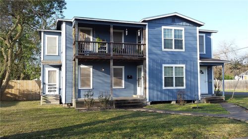 2801 Lawnview St, Corpus Christi, TX, 78404-1752 | Card Image
