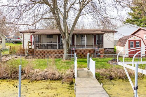 8 Ems W23b Ln, North Webster, IN, 46555-9560 | Card Image