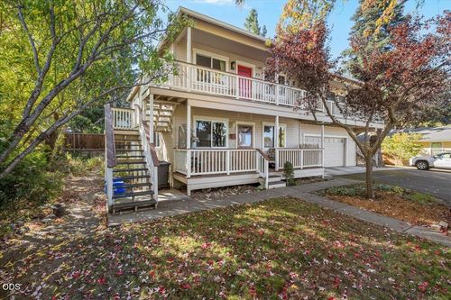 800 Park St, Ashland, OR, 97520-2550 | Card Image