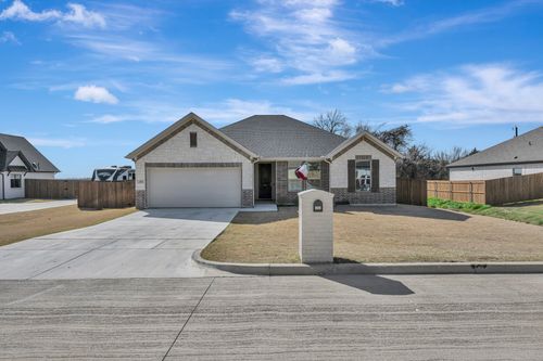2202 Briarwood Dr, Bridgeport, TX, 76426-1467 | Card Image
