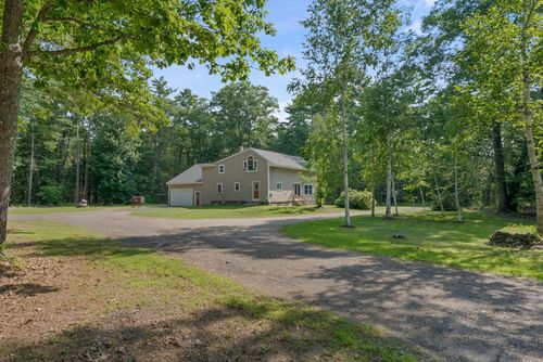 658 Parker Farm Rd, Buxton, ME, 04093-3637 | Card Image