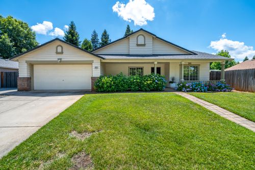 1925 Jeanae Court, Redding, CA, 96002 | Card Image