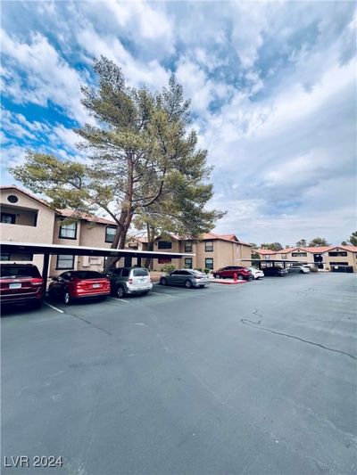 1072 - 2451 N Rainbow Boulevard, Condo with 3 bedrooms, 2 bathrooms and null parking in Las Vegas NV | Image 3