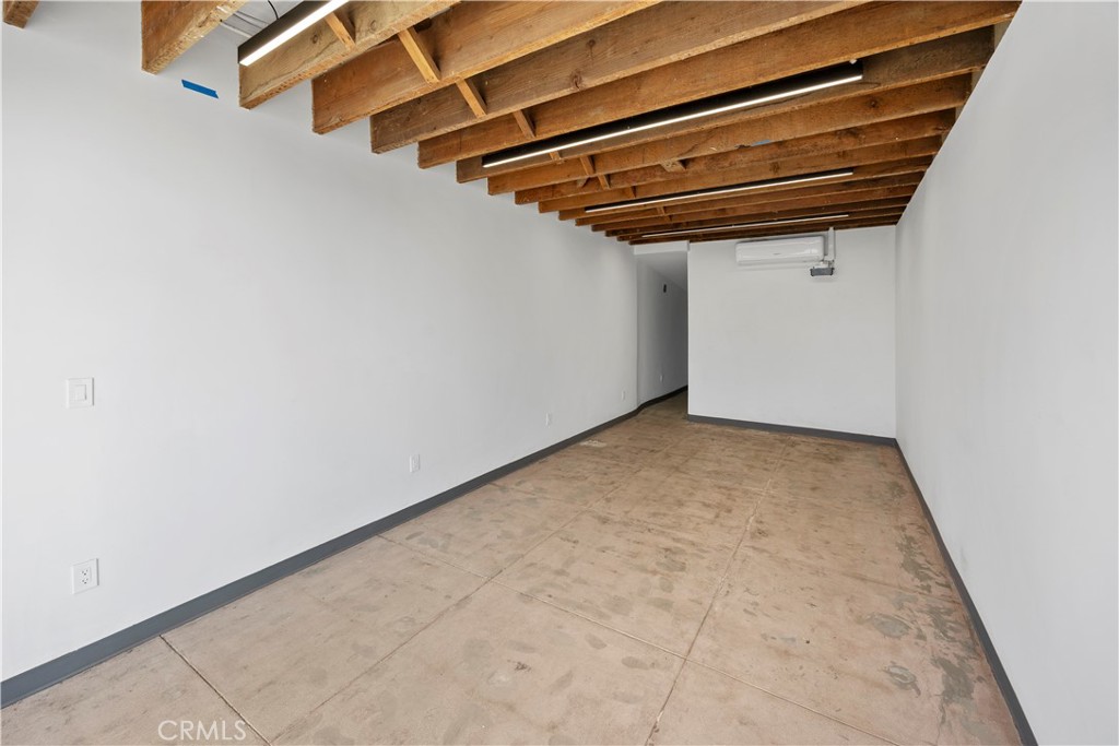 Commercial Sale in Alhambra 2