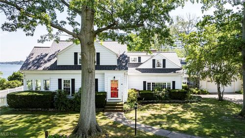 31 Luikart Dr, Euclid, OH, 44123-1131 | Card Image
