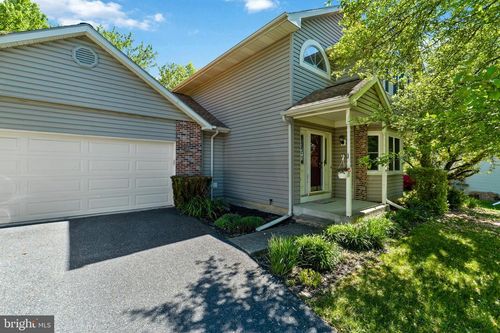 126 Mountain View Dr, ENOLA, PA, 17025-1534 | Card Image