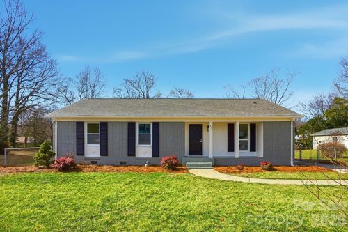 311 Red Roan Place, Charlotte, NC, 28215 | Card Image
