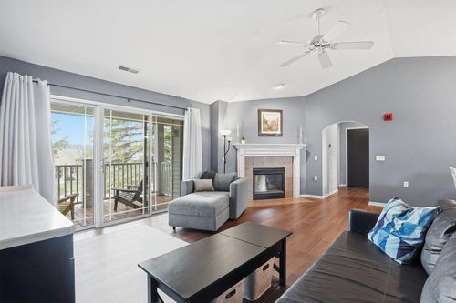 4-5587 Bantry Ln, Fitchburg, WI, 53711-5882 | Card Image