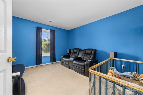 4313 Eaves Ln, Charlotte, NC, 28215-4096 | Card Image
