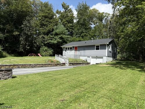 6 Polk Pl, Vernon, NJ, 07462-3542 | Card Image