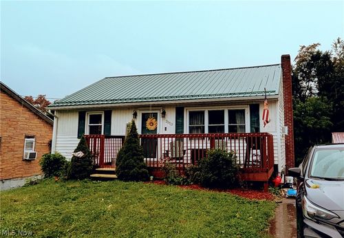 2513 Clement Way, East Liverpool, OH, 43920-1322 | Card Image