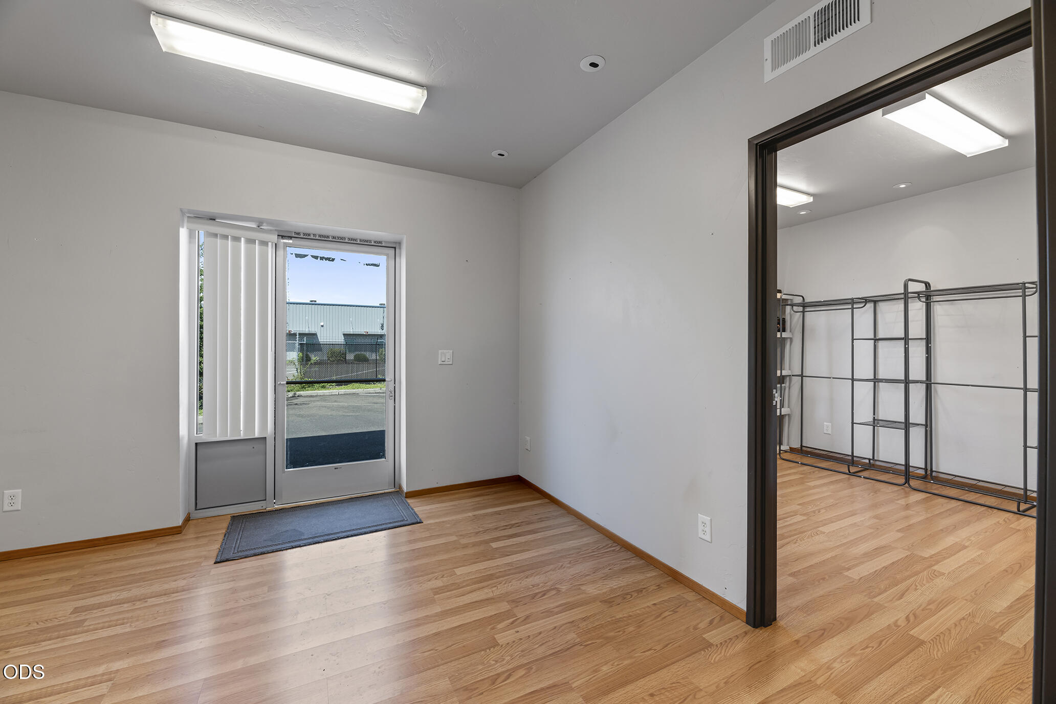 Commercial Sale in Eagle Point 3