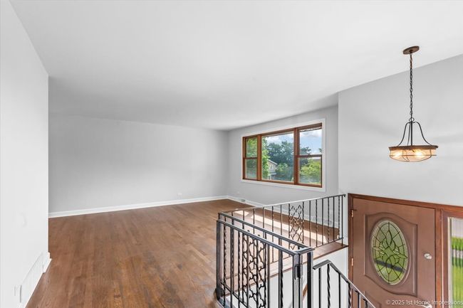 8826 Willow Rd, House other with 3 bedrooms, 2 bathrooms and 2 parking in Hickory Hills IL | Image 4