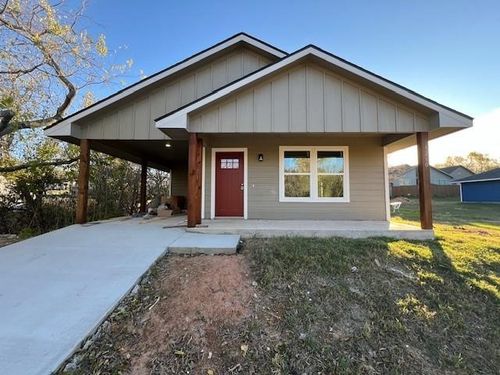 1210 S Travis Ave, Denison, TX, 75021 | Card Image