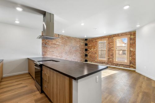 207-59 E Park St, Butte, MT, 59701-1711 | Card Image