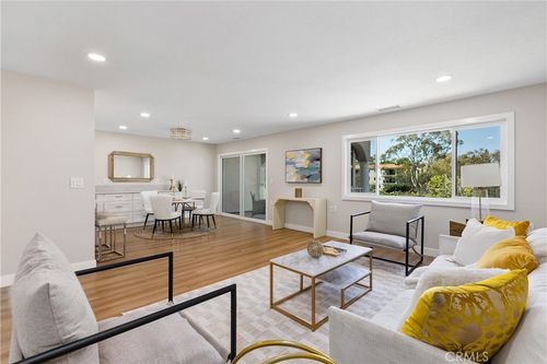 3e-4025 Calle Sonora Este, Laguna Woods, CA, 92637-3245 | Card Image