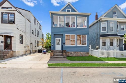 50 Grand St, Garfield, NJ, 07026-3304 | Card Image