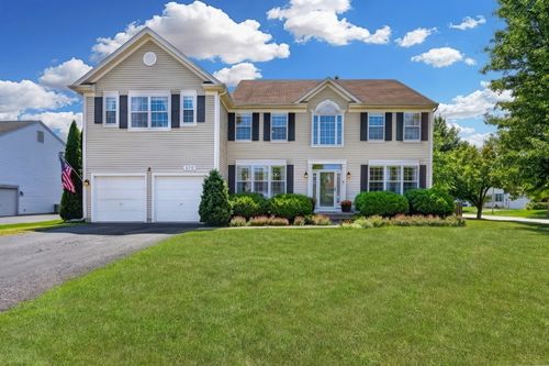 479 Nuthatch Way, Lindenhurst, IL, 60046-4957 | Card Image