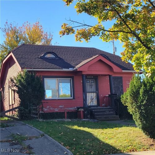 11102 Lardet Ave, Cleveland, OH, 44104-5016 | Card Image
