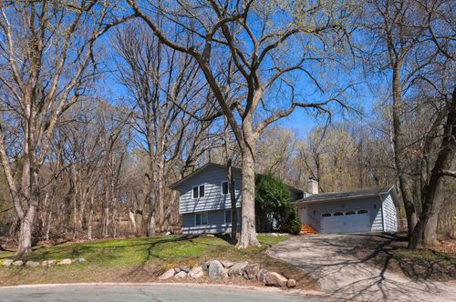 1204 Carlson Lake Ln, Eagan, MN, 55123-1712 | Card Image
