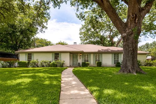 2221 Scarlet Ln, Grand Prairie, TX, 75050-2155 | Card Image