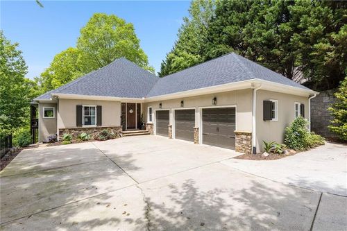 99 Bree Ln, Canton, GA, 30114-8101 | Card Image