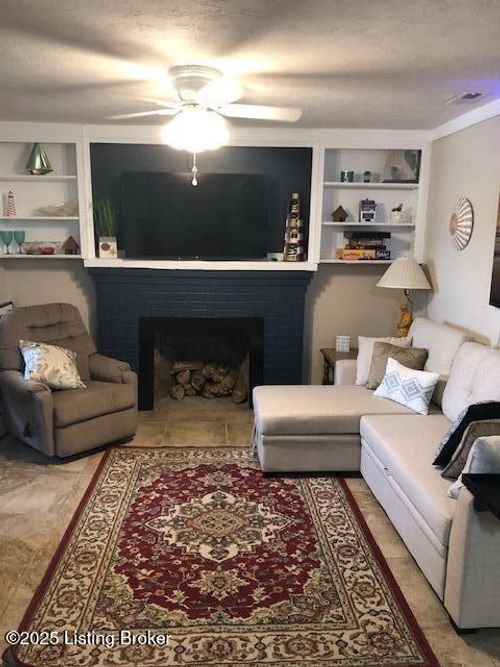 1420 Riverside Dr, Prospect, KY, 40059-9064 | Card Image