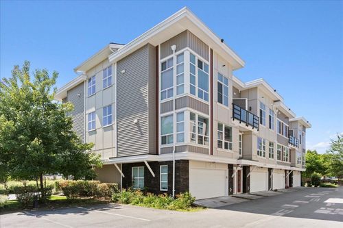 21-8466 Midtown Way, Chilliwack, BC, V2P0G8 | Card Image