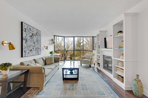 402-1240 Marlborough Court, Oakville, ON, L6H3K7 | Card Image