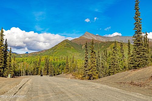 L7 S Red Rooster Rd, Sutton, AK, 99674 | Card Image