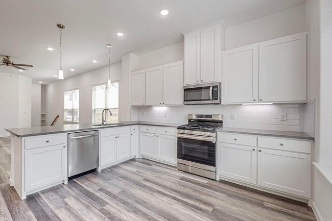 329 Mule Deer Dr, Townhouse with 4 bedrooms, 3 bathrooms and null parking in Little Elm TX | Image 13