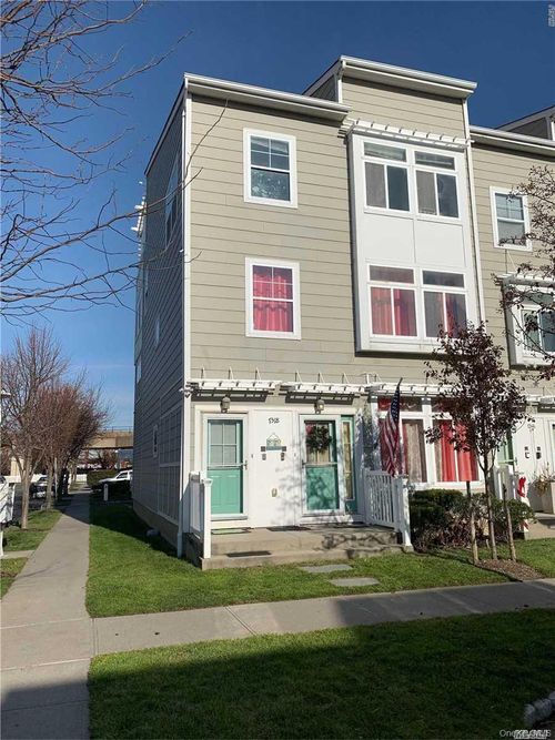 b-7518 Aquatic Dr, Arverne, NY, 11692-2035 | Card Image