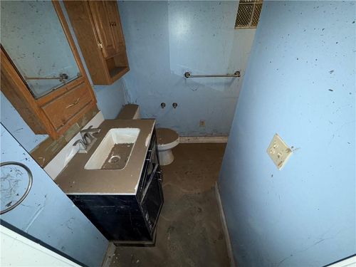 415 N 31st St, Kansas City, KS, 66102-3924 | Card Image