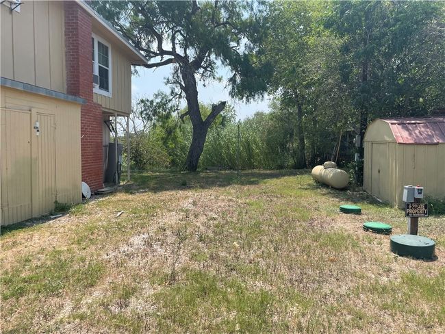 167 Buckeye Knoll Rd, House other with 2 bedrooms, 2 bathrooms and null parking in George West TX | Image 26
