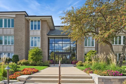 apt-a312-1 Oak Brook Club Dr, Oak Brook, IL, 60523-8634 | Card Image