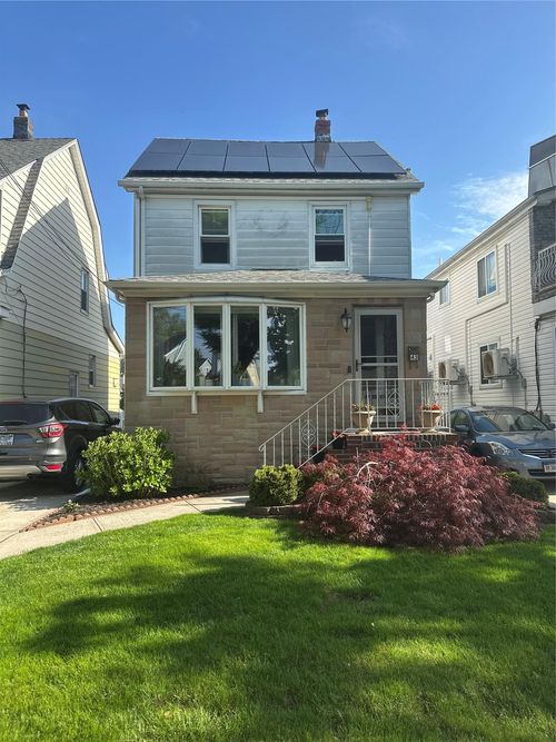 248 88th Rd, Bellerose, NY, 11426-2005 | Card Image