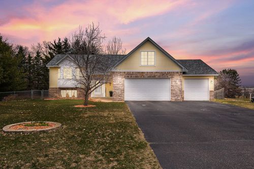 4946 259th Ct, Wyoming, MN, 55092-5600 | Card Image
