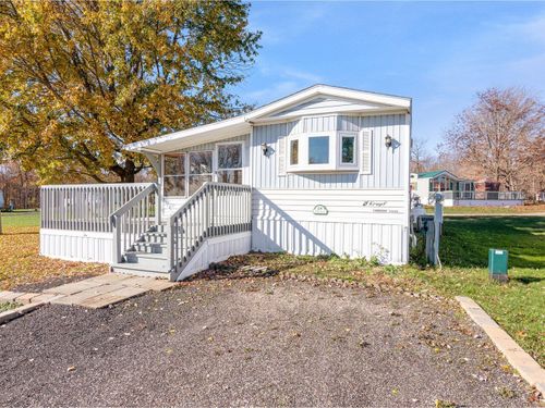 24 Island Circle, South Hero, VT, 05486 | Card Image