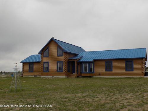 6 Black Bear Rd, Pinedale, WY, 82941-9037 | Card Image