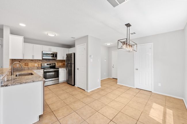2304 Melissa Oaks Ln, House other with 3 bedrooms, 3 bathrooms and null parking in Austin TX | Image 5