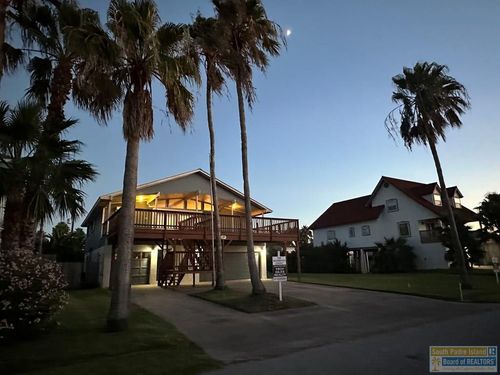 211 W Hibiscus St, South Padre Island, TX, 78597-7220 | Card Image
