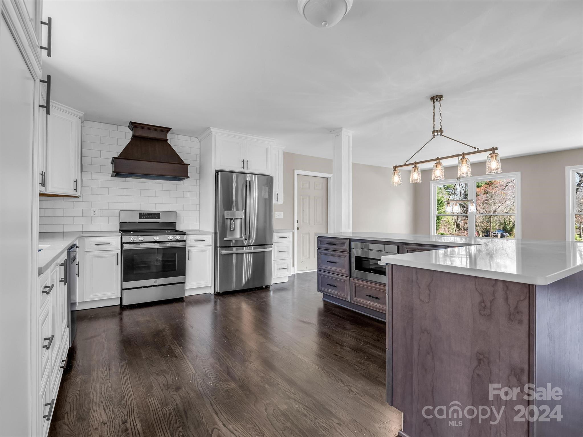 Balsam Rd, Hendersonville, NC 28792