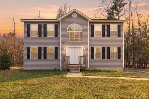 62 Bristol Cir, Rock Hill, NY, 12775-6002 | Card Image