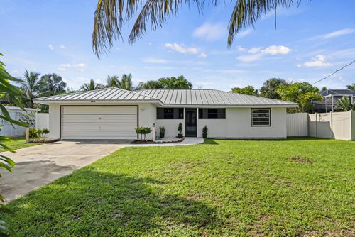1915 Eucalyptus Ave, Fort Pierce, FL, 34949-3400 | Card Image