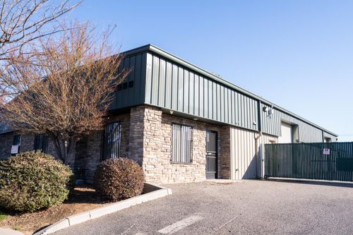 1568 N Woodrow Avenue, Fresno, CA, 93703 | Card Image