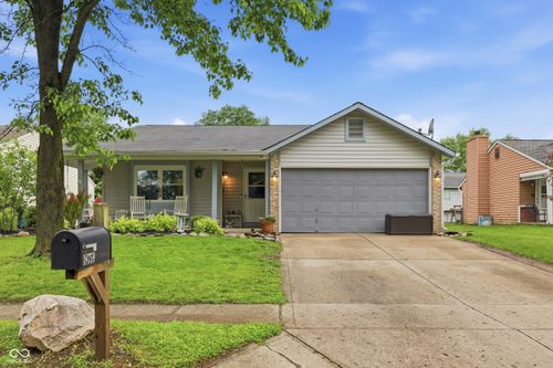 18759 Northridge Dr, Noblesville, IN, 46060-1574 | Card Image