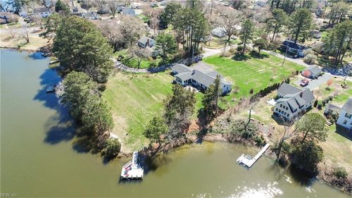 2 Division St, Onancock, VA, 23417-1828 | Card Image