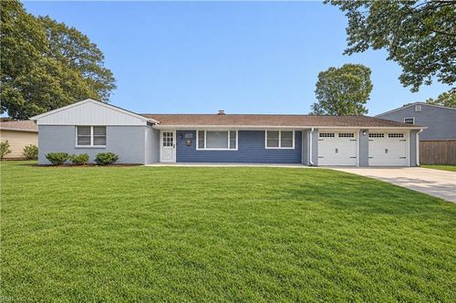 4174 Woodlake Ct, Virginia Beach, VA, 23452-1120 | Card Image