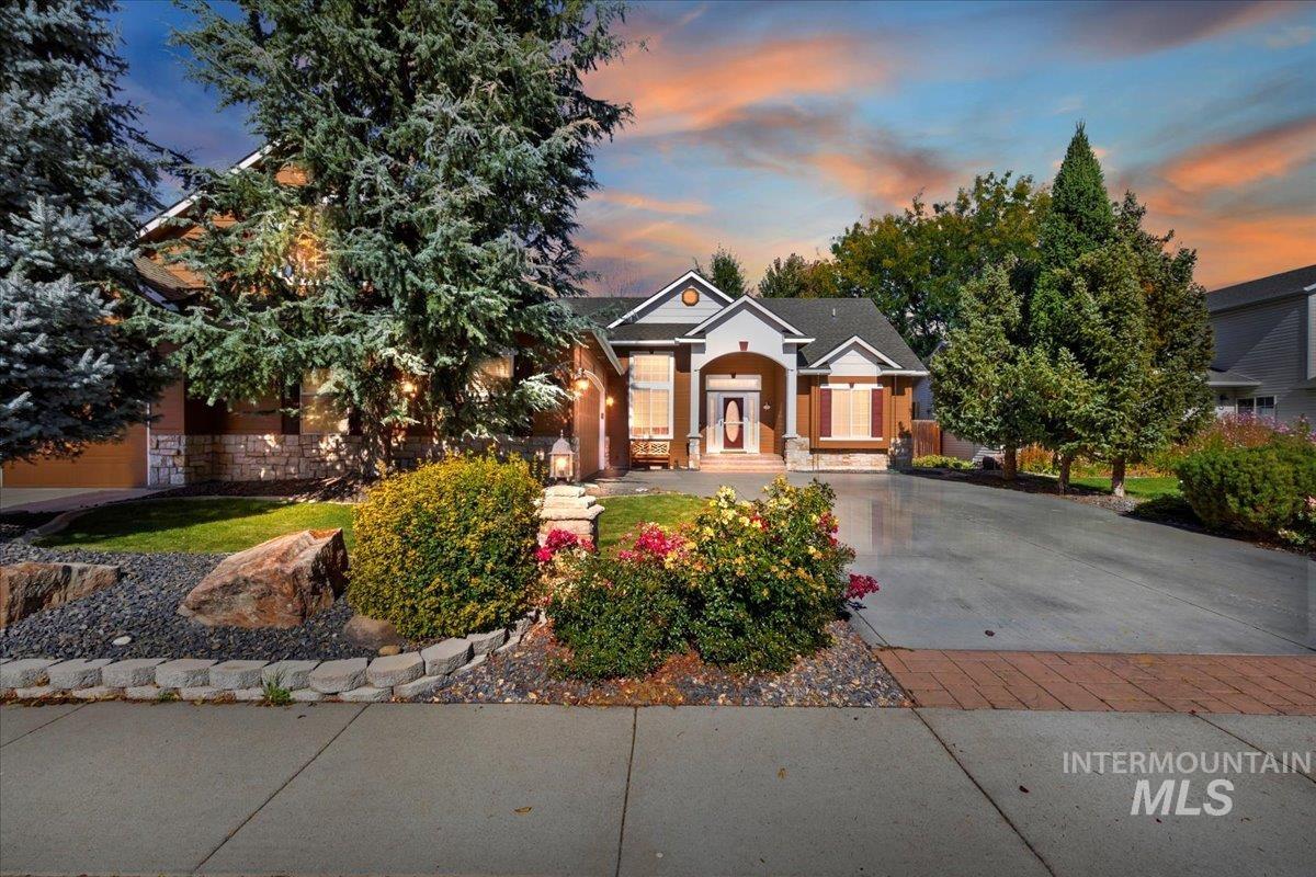 Chelmsford Ave, Boise, ID 83713